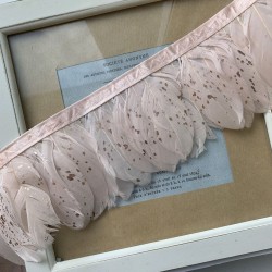 Перья натуральные на атласной основе