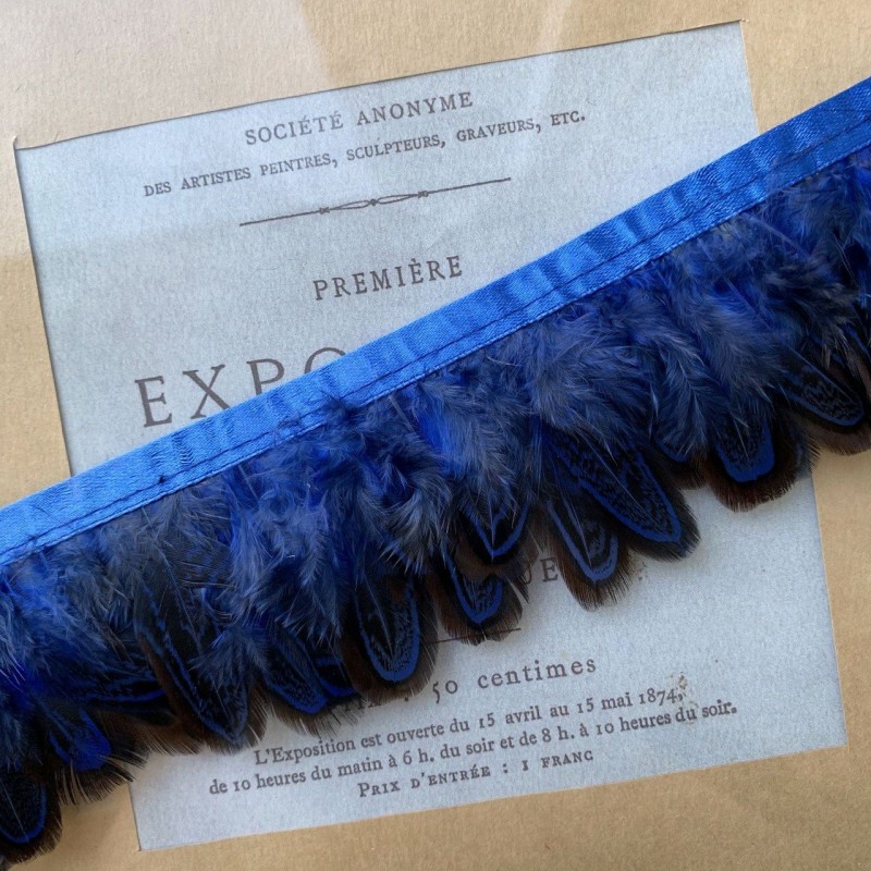 Перья натуральный на атласной основе