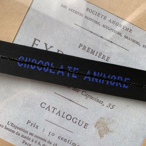 Тесьма репсовая с ярким текстом