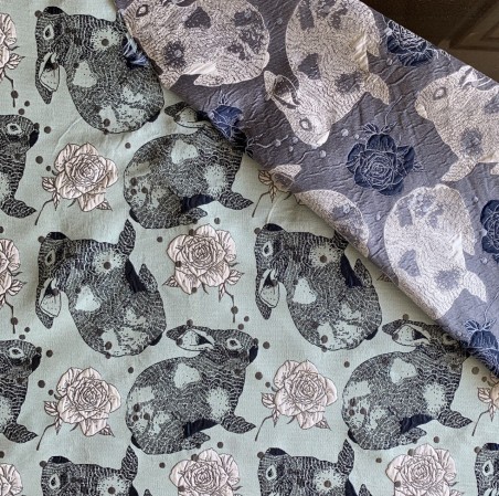 Ткань жаккардовая голубая с зайцами