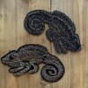 Нашивка игуана,вышивка золотистыми нитями на основе из тонкого чёрного фетра