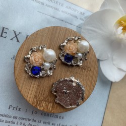 Пришивной элемент декора на металлической основе