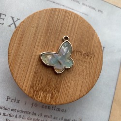 Подвеска бабочка из металла и пластика