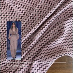 Твид розовый с чёрной трикотажной лентой зги-заг