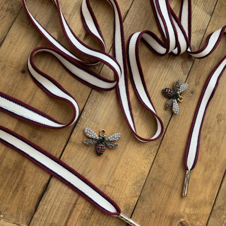 Молочные шнурки с бордовой и синей полосками