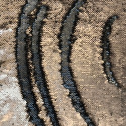 Ткань пайетки на атласе