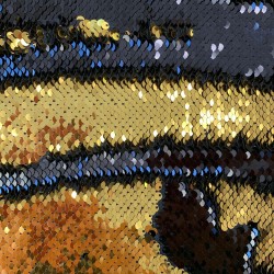 Ткань пайетки на атласе