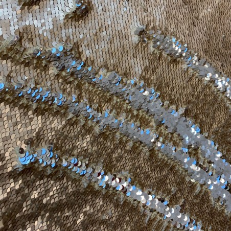 Ткань пайетки на атласе