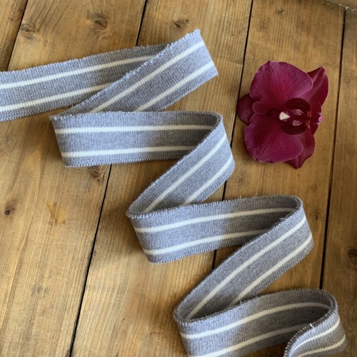 Трикотажные подвязы из вискозы серые с белыми  полосками