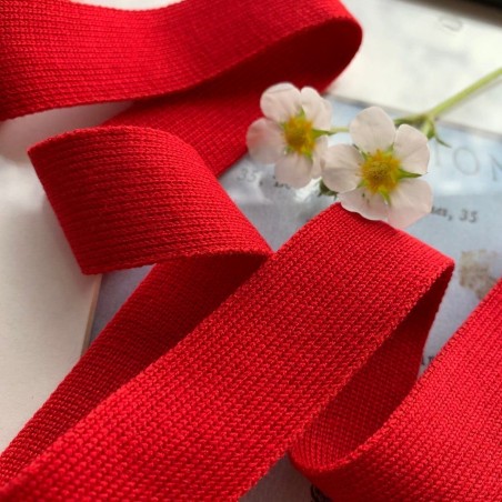 Лампасы трикотажные красные для декорирования одежды