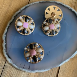 Пуговицы цвета золотистого металла с цветной эмалью и жемчужинами