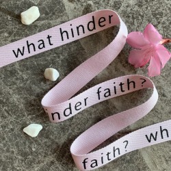 Лента киперная мягкая светло-розовая с принтом,