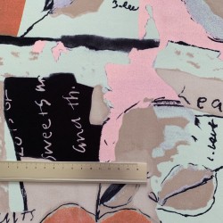 Ткань креп с растительным принтом