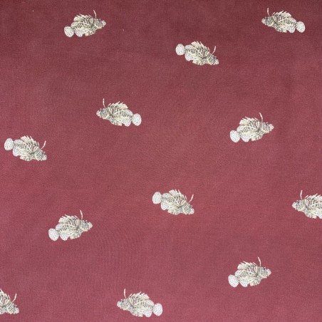 Шелк натуральный 100% Бордо с принтом рыбы