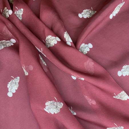 Шелк натуральный 100% Бордо с принтом рыбы