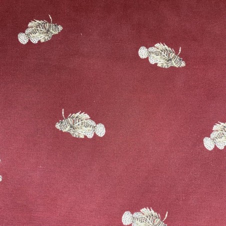 Шелк натуральный 100% Бордо с принтом рыбы