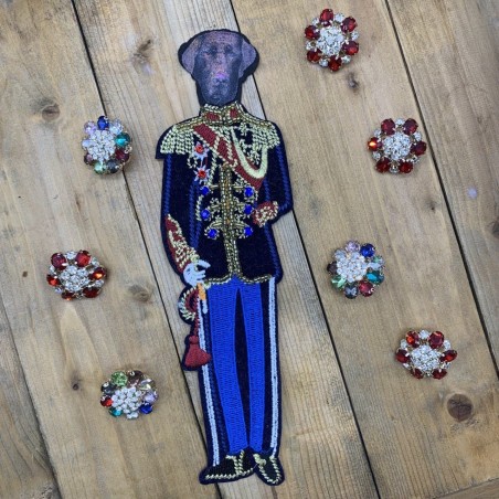 Нашивка текстильная собака в военной форме со стразами