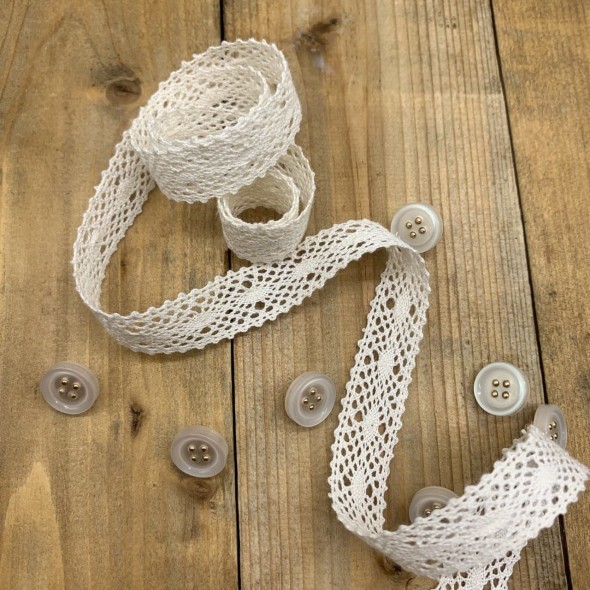 Кружево хлопковое ажурное молочное 15 мм