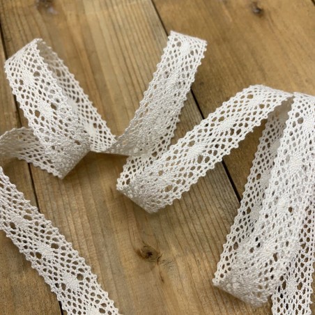 Кружево хлопковое ажурное молочное 15 мм