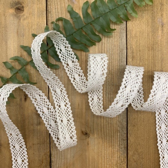 Кружево хлопковое ажурное молочное 15 мм