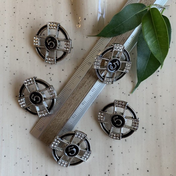 Серебристые пуговицы с чёрной эмалью и мелкими стразами, 25 мм