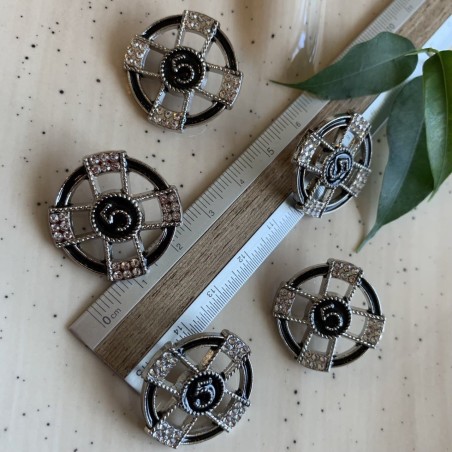 Серебристые пуговицы с чёрной эмалью и мелкими стразами, 25 мм