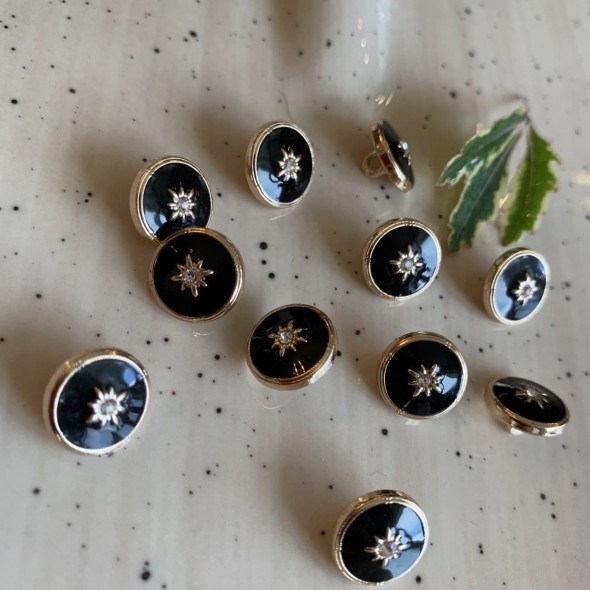 Пуговицы блузочные на ножке, золотистые с чёрной эмалью,12 мм