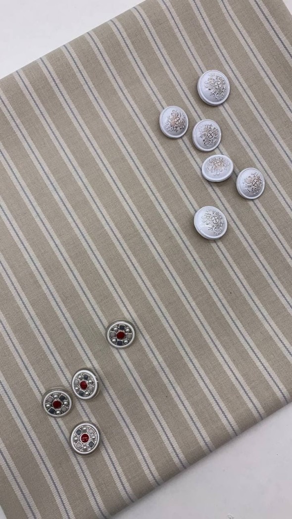 Ткань костюмная светло-бежевая в полоску