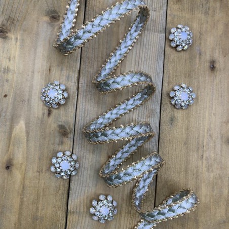 Тесьма косичка серая с золотистой витой цепочкой по краям