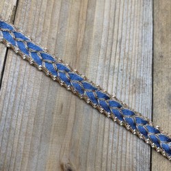 Тесьма косичка джинсового цвета с золотистой витой цепочкой по краям