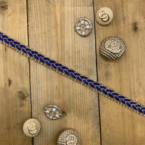 Тесьма косичка яркая синяя с золотистой витой цепочкой по краям