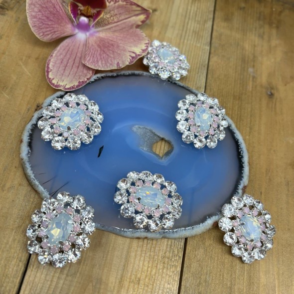 Овальные пуговицы со стразами бледно- голубого цвета