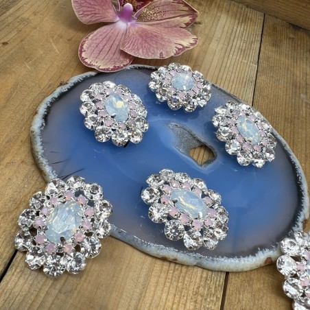 Овальные пуговицы со стразами бледно- голубого цвета