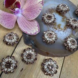 Пуговицы с брусничными стразами в оправе из серебристого металла, 22 мм