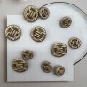 Пуговицы объемные с рифленой  поверхностью матовые золотистые на ножке, 18 мм