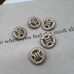 Пуговицы объемные с рифленой поверхностью матовые золотистые на ножке, 25 мм