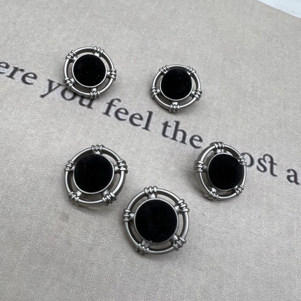 Пуговицы на ножке металл матовое серебро с бархатистой полусферой, 18 мм