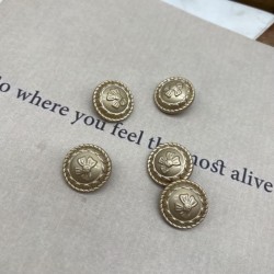 Пуговицы метал легкий матовое золото с бантиками, 23 мм