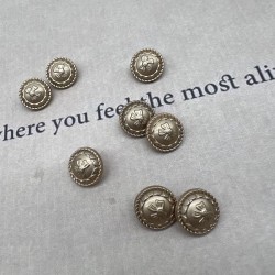 Пуговицы металл,легкие,матовое золото с бантиками, 18 мм