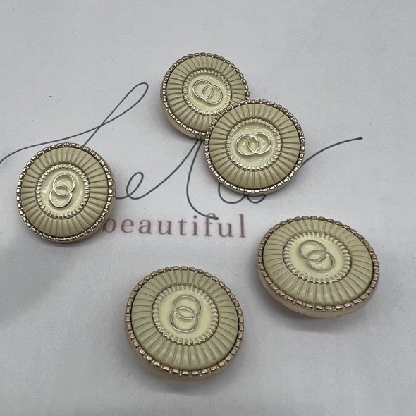 Пуговицы металлические золотистые с кремовой эмалью, 25 мм