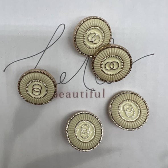 Пуговицы металлические золотистые с кремовой эмалью, 25 мм