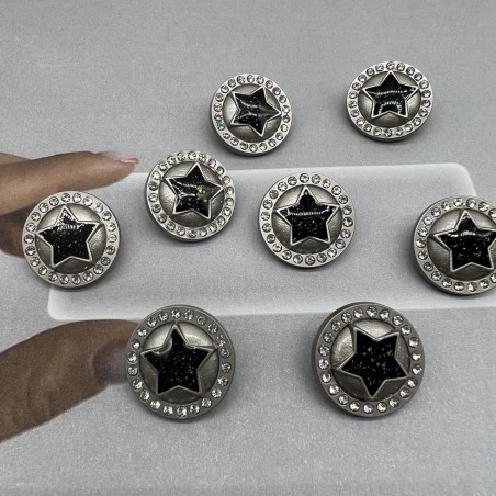 Пуговицы металлические серебристые со звездой и мелкими стразами, 18 мм