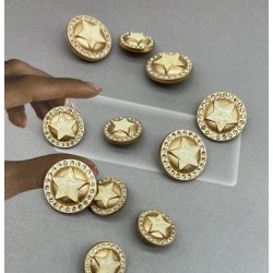 Пуговицы металлические золотистые матовые со звездой и мелкими стразами, 23 мм