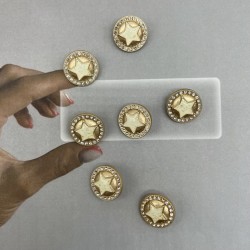 Пуговицы металлические золотистые матовые со звездой и мелкими стразами, 18 мм