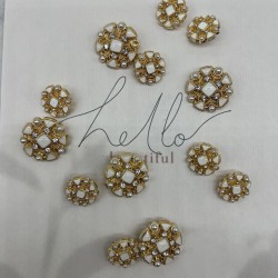 Пуговицы металлические золотистые в форме снежинки с молочными вставками, 25 мм