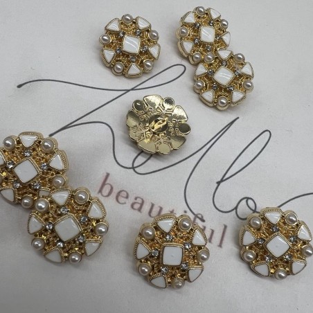 Пуговицы металлические золотистые в форме снежинки с молочными вставками, 18 мм