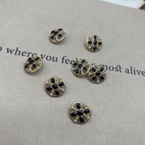 Пуговицы цвета золотистого металла с серой эмалью, стразами и жемчужинами, 18 мм 2