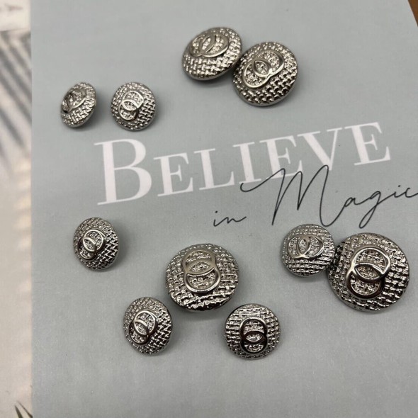 Пуговицы серебристые, метал на ножке, с рифленой поверхностью, 25 мм