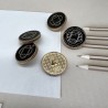 Пуговицы золотистые с чёрной эмалью и графическим рисунком, пуговицы на ножке, 20 мм