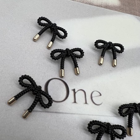 Пуговицы металл на ножке в виде бантиков чёрного цвета, 23 мм